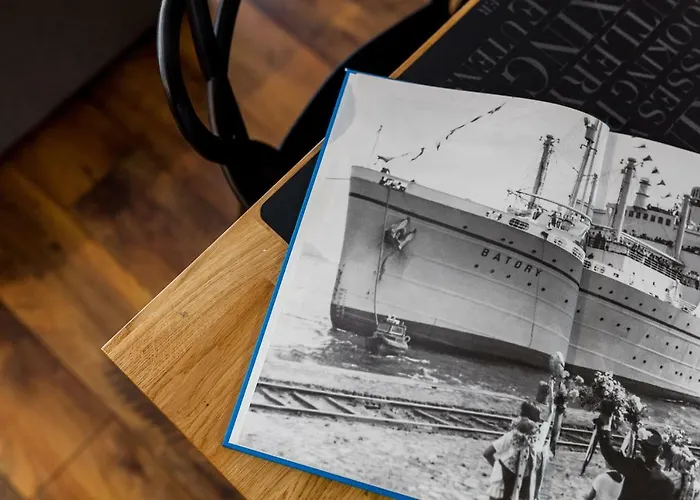 Apartment Black&white - Loft Style Gdynia