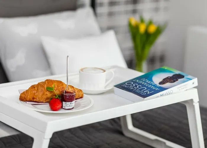 Apartment Black&white - Loft Style Gdynia